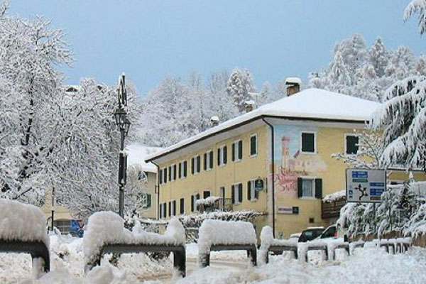 Albergo Stella - www.albergostellacavalese.it - Tel: 0462890018