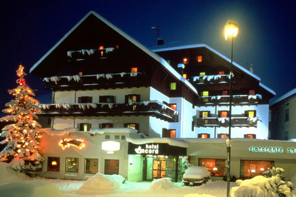 Hotel Ancora - www.ancora.it - Tel: 0462501651
