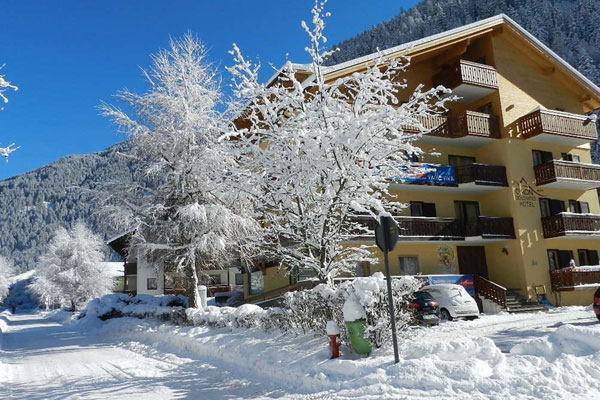 Cimon Dolomites Hotel - www.hotelcimon.it - Tel: 0462501691