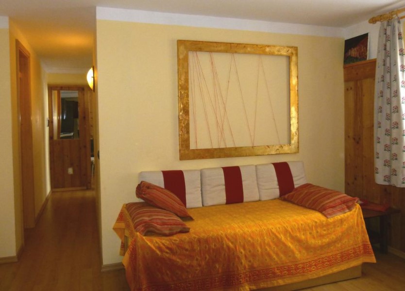 Appartamenti Residence Volpe Rossa - Cavalese - Tel: 0462232430 - contatta e prenota - Val di Fiemme Trentino